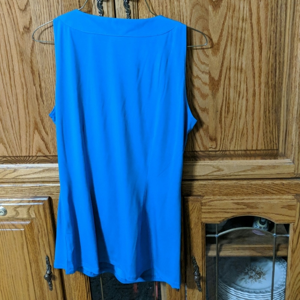 Top - Picture 3 of 3